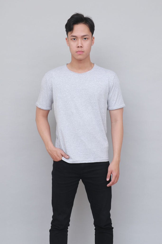 W_39 | T-shirt with cutted neckline and sleeves
