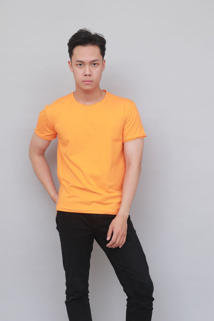 W_40 | T-shirt with cutted double neckline and sleeves